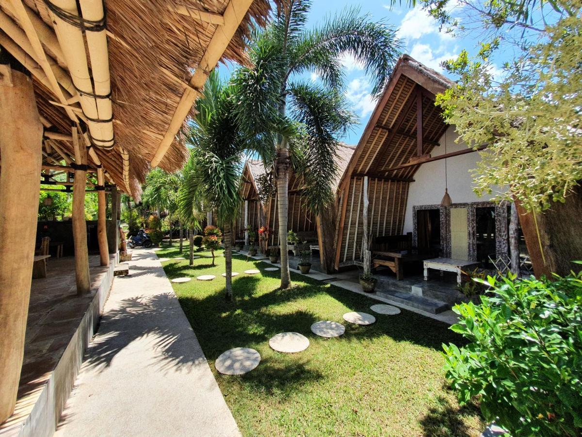 Palm Green Hotel Kuta  Екстер'єр фото