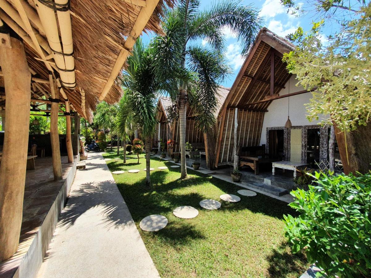 Palm Green Hotel Kuta  Екстер'єр фото