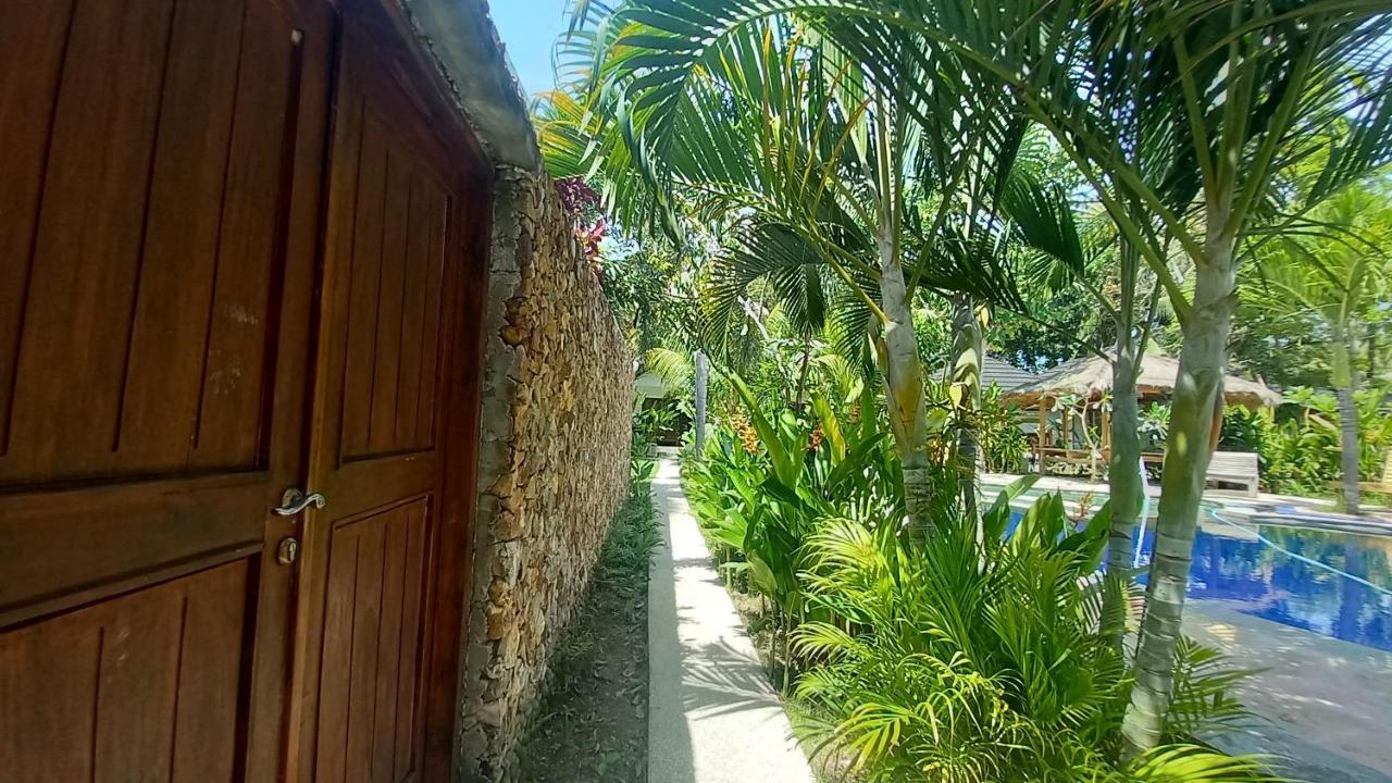 Palm Green Hotel Kuta  Екстер'єр фото