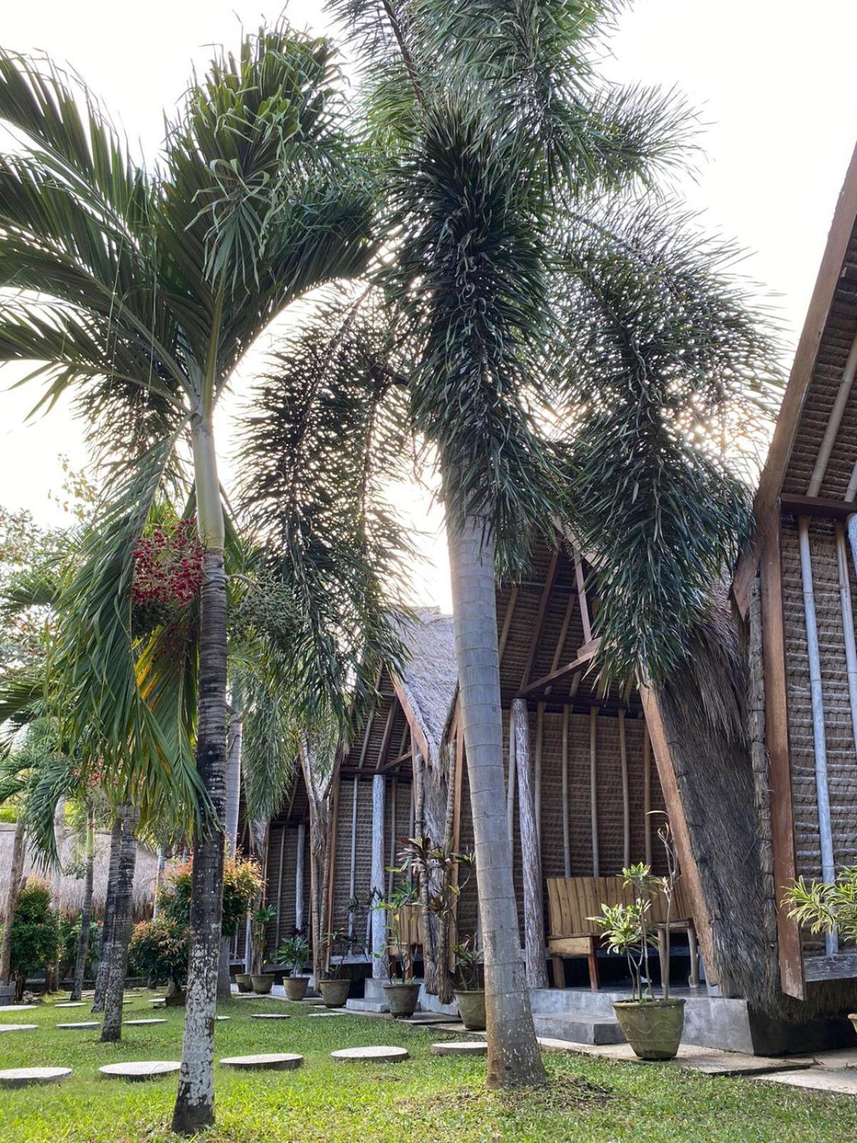 Palm Green Hotel Kuta  Екстер'єр фото